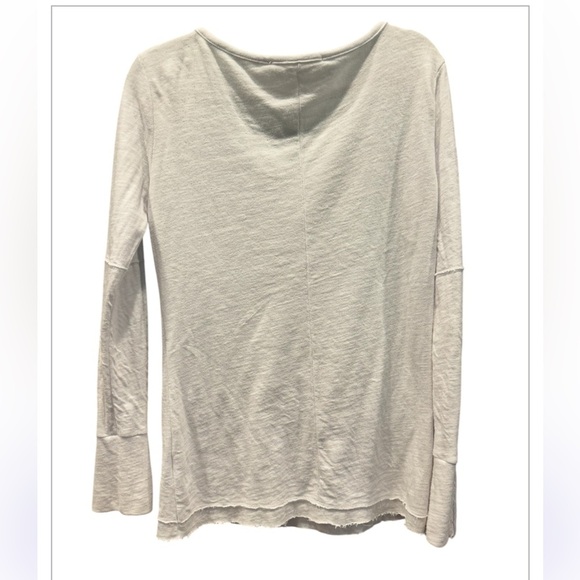 White Fitted Long Sleeve Buttoned Top Cute Distressed Bottom - Picture 2 of 5